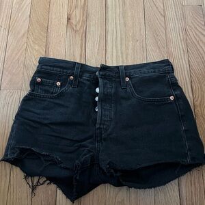 Levi’s 501 shorts, black